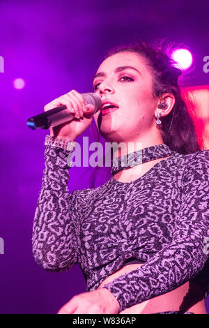 Englische Sängerin Charlotte Emma Aitchison, besser bekannt unter ihrem Künstlernamen Charli XCX bekannt, führt während der Spring Festival Gala der Jiahao Gruppe in Sh Stockfoto