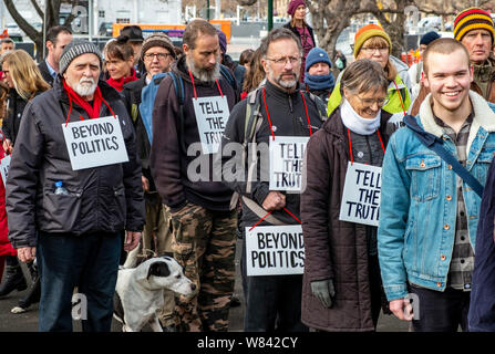 Das Aussterben Rebellion Protest gegen Klimawandel Untätigkeit, außerhalb der Tasmanische Parlament in Hobart, heute (Donnerstag, 8. August 2019) Stockfoto