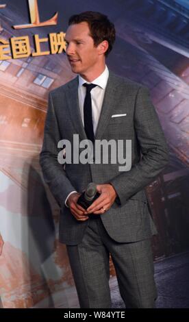 Der britische Schauspieler Benedict Cumberbatch besucht eine Premiere für seinen neuen Film 'Doctor Seltsam" in Shanghai, China, 16. Oktober 2016. Stockfoto