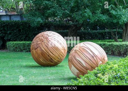 Anzeigen von Skulpturen in Shanghai Jing An internationale Skulptur Projekt in Shanghai, China, 21. September 2016. Die 2016 Jing'an Internationalen Scu Stockfoto