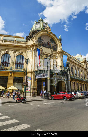 Prag, tschechische Republik - 9. Mai 2018: Gemeindehaus (Smetana Hall) - eine Konzerthalle Feiern in der Altstadt von Prag in der Nähe der Pulverturm. Der Tschechischen Republik. Stockfoto