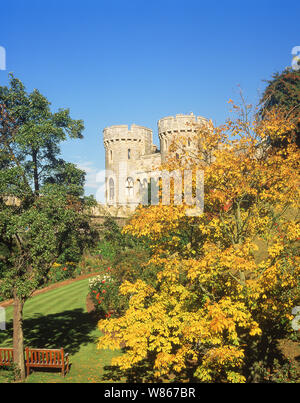 Die Normannen Tor im Herbst, Schloss Windsor, Windsor, Berkshire, England, Vereinigtes Königreich Stockfoto