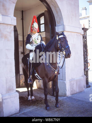 Mounted Royal Horse Guard, Horse Guards Parade, Whitehall, City of Westminster, Greater London, England, Großbritannien Stockfoto