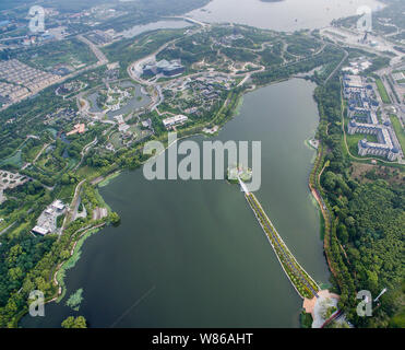 Luftaufnahme der Aufstellungsort der 2016 Tangshan International Horticultural Exposition in Tangshan City, North China Provinz Hebei, 23. Juli 2016. Th Stockfoto