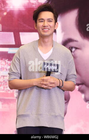 Hong Kong Schauspieler Wallace Chung stellt auf einer Pressekonferenz zu seinem neuen Film "Tik Tok" in Shanghai, China, 13. Juli 2016. Stockfoto