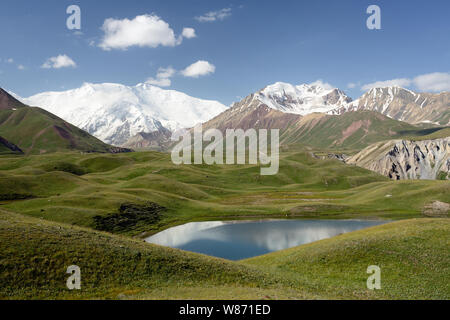 Die schöne Pamir, trekking Ziel. Blick auf den Peak Lenin, Kirgisistan, Zentralasien. Stockfoto