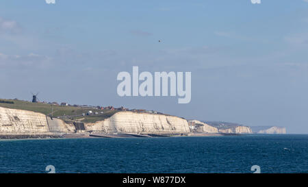 Blick von Brighton Marina von Klippen und rottingdean Stockfoto