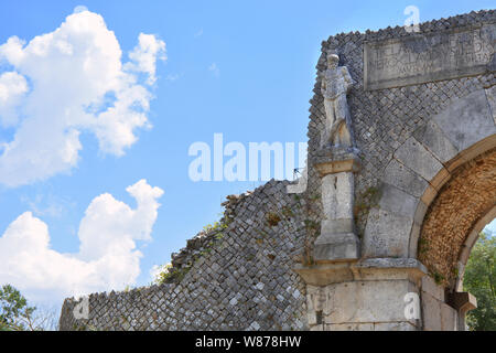 Sepino, Molise, Italien. Altilia die archäologische Stätte in Sepino, in der Provinz von Campobasso. Der Name Altilia der römischen Stadt zeigt. Stockfoto
