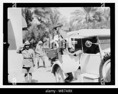 10/6/32 im Palast etc., Bagdad, Australische Offizier aus Auto Stockfoto