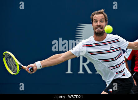 Montreal. 7 Aug, 2019. Richard Gasquet Frankreich liefert die Kugel während der zweiten Runde Männer singles Match gegen Kei Nishikori Japans in Montreal, Kanada, 7, am 12.08.2019. Credit: Andrew Soong/Xinhua/Alamy leben Nachrichten Stockfoto