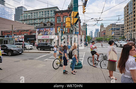 Queen Street West Spadina Avenue in Toronto Stockfoto