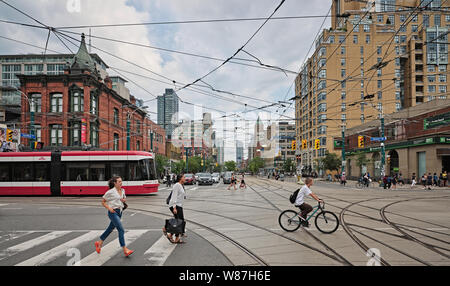 Queen Street West Spadina Avenue in Toronto Stockfoto