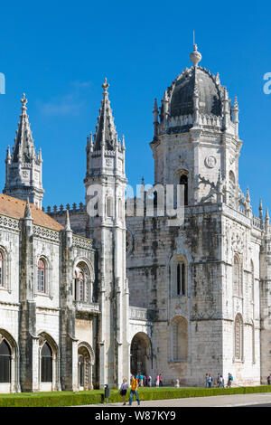 Lissabon, Portugal. Das Hieronymus-kloster oder das Kloster der Hieronymites. Das Kloster gilt als ein Triumph der manuelinischen Architektur ein Stockfoto