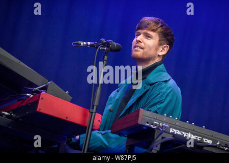 Oslo, Norwegen. 07. August 2019. Die Englische elektronische Musik Produzent, Sänger und Musiker James Blake führt ein Live Konzert während der norwegischen Musik Festival Øyafestivalen 2019 in Oslo. (Foto: Gonzales Foto - Terje Dokken). Stockfoto