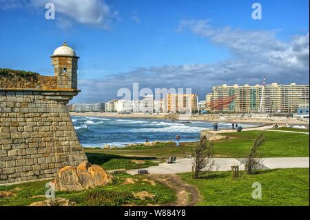 Festung mit Blick auf die Küste des Atlantischen Ozeans in Porto, Portugal Stockfoto