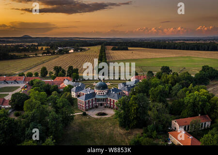 Veltrusy Mansion ist eine barocke Château in Veltrusy, Böhmen, im Bezirk Mělník der Tschechischen Republik. Die Villa ist in der Nähe von Prag Stockfoto