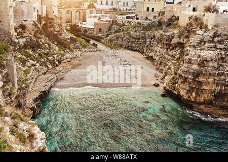 Die schöne Landschaft von Polignano a Mare, Stadt in der Provinz Bari, Apulien. Stockfoto