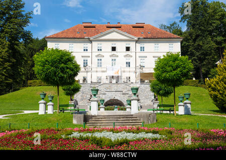 Tivoli in Ljubljana Tivoli Park tivolski Grad Tivoli Mansion Internationales Zentrum der Graphischen Künste Ljubljana Slowenien Eu Europa Stockfoto