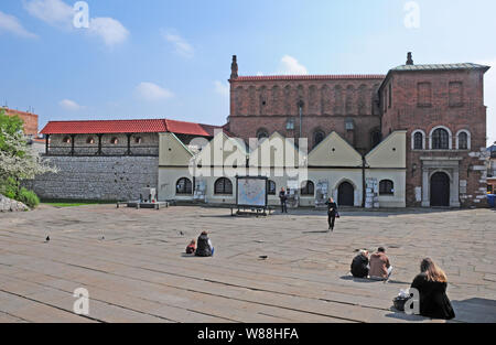 Die Alte Synagoge, 15. Jahrhundert, Kazimierz. Jetzt eine Zweigstelle des Historischen Museums, Krakau. Stockfoto