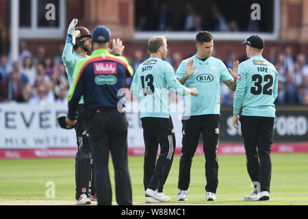 LONDON, VEREINIGTES KÖNIGREICH. 08 Aug, 2019. Die Surrey Wicket - Wächter Ben Foakes feiert nach stumpped den Wicket von Stephen Eskinazi von Middlesex während T 20 Vitalität Blast Befestigung zwischen Middlesex Surrey an der Lord's Cricket Ground am Donnerstag, August 08, 2019 in London England vs. Credit: Taka G Wu/Alamy leben Nachrichten Stockfoto