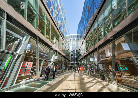 Eine neue Änderung Büro- und Einkaufskomplex in der City von London Financial District Stockfoto