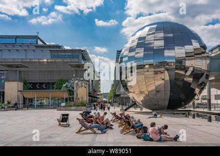 Blick auf das Planetarium Sehenswürdigkeit an der Wir Das neugierige Museum in Bristol, Großbritannien Stockfoto