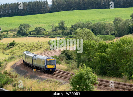 Scotrail passenger train auf der neuen Scottish Borders railway zwischen Tweedbank und Edinburgh Waverley. Stockfoto