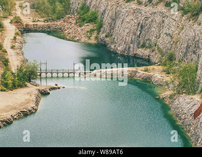 Velka Amerika ist dolomit Steinbruch für die Zementherstellung aufgegeben. Tschechische Republik, Europa. Stockfoto