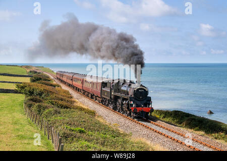 BR-Standard 4 MT-Nr. 76079 auf der Cambrian Dampfzug zu Tywyn Stockfoto