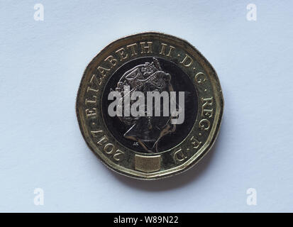 LONDON, GROSSBRITANNIEN - ca. August 2019: 1 Pfund Münzen (GBP), die Währung des Vereinigten Königreichs. Stockfoto