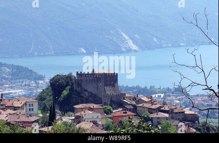 Tenno, Trient/Italien - Das Schloss von Tenno, Trentino-Südtirol, Alto Garda und Ledro Gemeinschaft Stockfoto