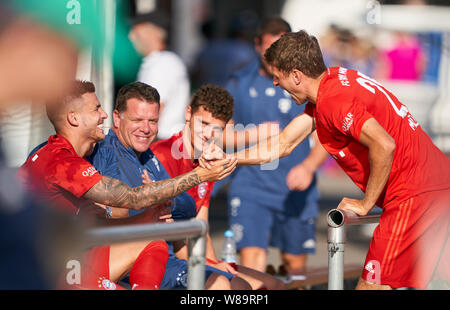 Tegernsee, Deutschland. 8. August, 2019. Rottach Egern, Deutschland. 08 Aug, 2019. Lucas HERNANDEZ (FCB 21.) Thomas Müller, Müller, FCB 25 im Freundschaftsspiel FC BAYERN MÜNCHEN - FC ROTTACH-EGERN in den Trainings Camp 1. Deutschen Fußball-Bundesliga, Rottach-Egern, Tegernsee, August 08, 2019 Saison 2018/2019, FCB, Kredit: Peter Schatz/Alamy leben Nachrichten Stockfoto