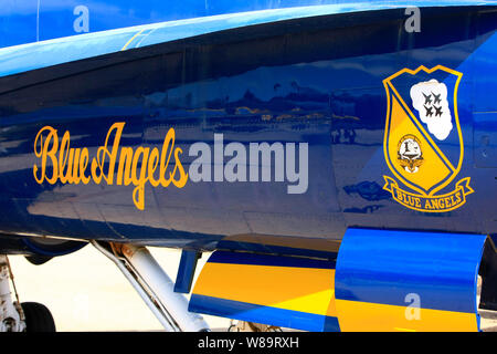 Nahaufnahme der Blaue Winkel Marine Display Team Logo auf der Rumpf eines F/A-18 Hornet Stockfoto