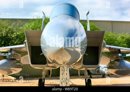 Grumman F-14 Tomcat Supersonic zweistrahlige Jet fighter plane auf Anzeige an den Pima Air & MSpace Museum, Tucson, AZ Stockfoto