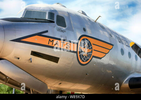 Ein 1944 Douglas C-54 D Skymaster MATTEN (Military Air Transport Service) Ebene in der Berliner Luftbrücke nach dem 2.Weltkrieg verwendet Stockfoto