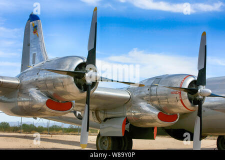 Pratt & Whitney R -4360 Sternmotoren mit einer Boeing KB-50 J Superfortress Strategischer Bomber der Post-WW2 Stockfoto