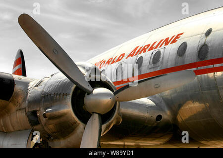 Wright R-3550 Sternmotor am Flügel einer Lockheed L-1049 Constellation der TWA Stockfoto