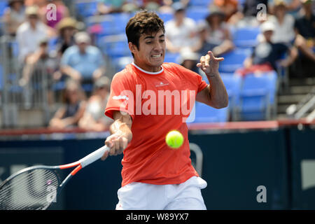 Montreal, Quebec, Kanada. 8 Aug, 2019. CRISTIAN GARIN von Chile in seiner dritten Runde v. D. Medwedew in der Rogers Cup Turnier in Montreal, Kanada. Quelle: Christopher Abgabe/ZUMA Draht/Alamy leben Nachrichten Stockfoto