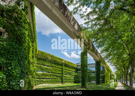 Cummins Corporate Office Gebäude, entworfen von Kevin Roche Stockfoto