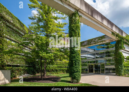 Cummins Corporate Office Gebäude, entworfen von Kevin Roche Stockfoto