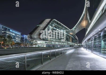 Blick in den Himmel Soho von Iraqi-British Architektin Zaha Hadid in Shanghai, China, 12. Februar 2016 vorgesehen. Nach der erfolgreichen und beeindruckenden Wangjing S Stockfoto