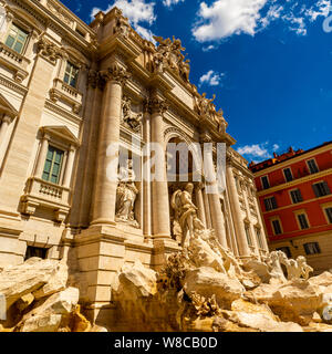 Das berühmte und historische Trevi Brunnen (Fontana di Trevi) in Rom. Italien Stockfoto