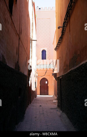 Wohn- Gasse in der Medina, Marrakesch - Marokko Stockfoto