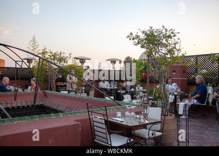 Le Foundouk Restaurant Terrasse in Marrakesch, Marokko Stockfoto