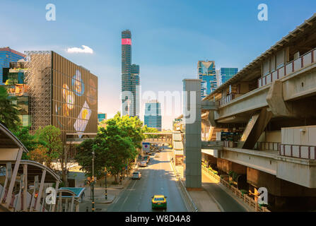 BANGKOK, THAILAND - 12 April 2017 - die Stadt Bangkok. Bereich vor Chong Nonsi. Eines der wichtigsten Geschäftsfelder in Thailand. Stockfoto