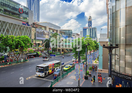 BANGKOK, THAILAND - 15. Juli 2017 - die Stadt Bangkok. Bereich vor dem Central World. Das wirtschaftliche Zentrum von Bangkok Thailand Stockfoto
