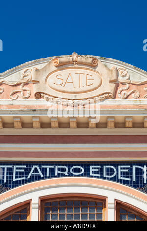 Äußere Detail des Eden Theater (Teatro Eden) in einem Jugendstil-Gebäude in Viareggio, Toskana, Italien. Stockfoto