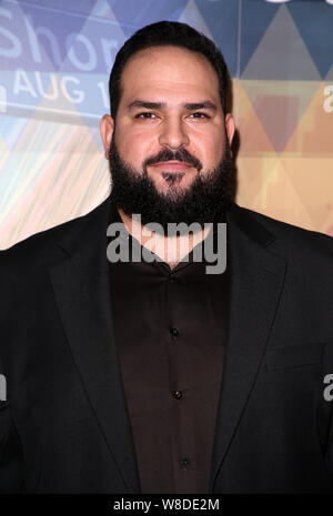 Hollywood, Ca. 8 Aug, 2019. Bobak Amuzegar, an der 15. jährlichen Oscar qualifizierenden HollyShorts Film Festival - Opening Night Gala in TCL Chinesisch 6 Theater in Hollywood, Kalifornien am 8. August 2019. Credit: Faye Sadou/Medien Punch/Alamy leben Nachrichten Stockfoto