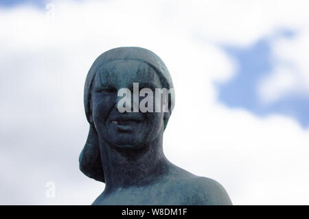 Oslo Norwegen - 22. Juni 2019: Gesicht der Bildhauerei der Frau in der Vigeland Park Stockfoto