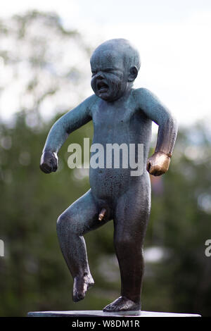 Oslo Norwegen - 22. Juni 2019: Skulptur der zornige junge in den Vigeland Park Stockfoto